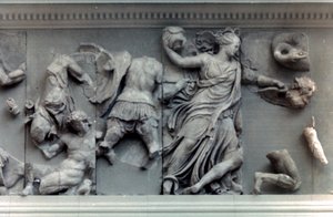 Detail vom Großen Fries des Pergamonaltars, 180-159 v. Chr. von Unbekannt