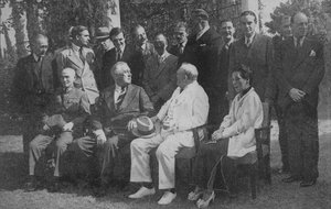 Ost trifft West im Pazifiksieg-Konklave, 1943-44 von Unbekannt