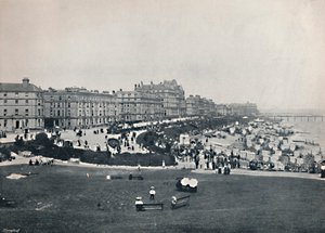 Eastbourne - Gesamtansicht vom Wish Tower, 1895 von Unbekannt