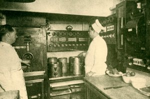 Elektrisch ausgestattete Zugküche, London und North Eastern Railway, 1930 von Unbekannt