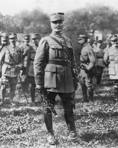 Ferdinand Foch, französischer General und Alliierter Oberbefehlshaber im Ersten Weltkrieg, 1918 von Unbekannt