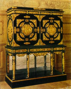 Flämischer Schrank aus Ebenholz mit vergoldeten Beschlägen, 1938