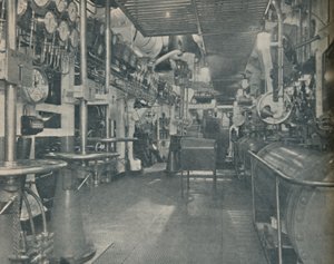 Vorderer Maschinenraum der Empress of Britain mit Steuerplattform, 1936 von Unbekannt