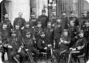 Georges Boulanger, französischer General und Politiker, mit anderen Offizieren, 1888 von Unbekannt