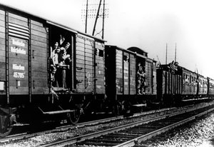 Deutsche Truppen kommen mit dem Zug an, Paris, August 1940