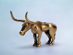 Goldfigur eines Stiers, Teil eines Baldachins, skythisch, 3. Jahrtausend v. Chr.