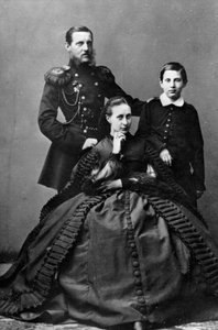 Großherzog Konstantin Nikolajewitsch von Russland mit seiner Frau und einem ihrer Söhne, 1860 von Unbekannt