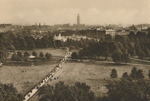 Green Park und Westminster von der Struktur, die den Ort des alten Devonshire usurpiert hat, um 1935 von Unbekannt