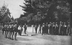 Grenadier Guards mit ihren neuen Hüten bei der Wachablösung am Hauptquartier von Lord Roberts, Pretoria