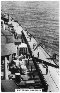 HMS Nelson läuft in den Hafen von Portsmouth ein, 1937
