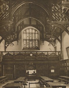 Halle von Grays Inn, wo die Komödie der Irrungen zu Shakespeares Lebzeiten aufgeführt wurde, um 1935 von Unbekannt