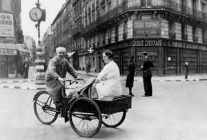 Improvisiertes Fahrradfahrzeug, deutsch besetztes Paris, 1940-1944