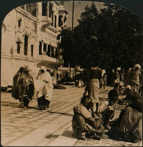 Im Hof des Goldenen Tempels. Amritsar, Indien, 1907