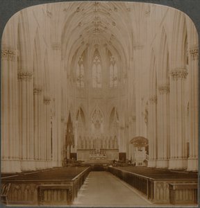 Inneres der schönsten gotischen Struktur in den USA - St. Patrick