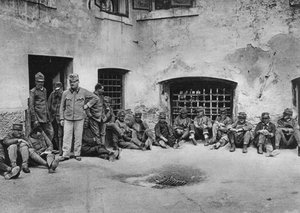 Italienische Gefangene im Ljubljana Laibach Schloss, Erster Weltkrieg, 1915 von Unbekannt