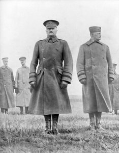 John Pershing und Hunter Liggett, amerikanische Generäle des Ersten Weltkriegs, März 1918 von Unbekannt