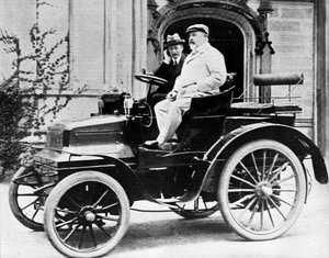 König Edward VII. in Lord Montagus 1899 Daimler 12hp, 1900