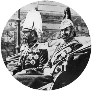 König Georg V. von Großbritannien und der deutsche Kaiser, Berlin, 1913 von Unbekannt