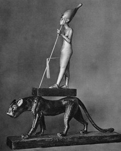 König Tutanchamun ca. 1341 v. Chr.-ca. 1323 v. Chr. auf einem schwarzen Leoparden, 1936