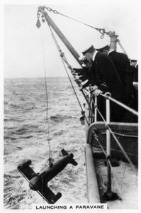 Start eines Paravanes vom Schlachtschiff HMS Rodney, 1937 von Unbekannt