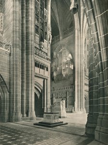 Liverpool Cathedral: Gesamtansicht vom Memorial Transept. Architekt, Sir G. Gilbert Scott, 1924 von Unbekannt
