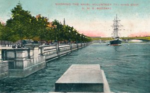 London, Thames Embankment - Zeigt das Marine-Freiwilligenschulschiff, H.M.S. Buzzard, 1907