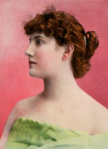 Mlle. Nelly Cormon, vom Theater Du Gymnase, 1904