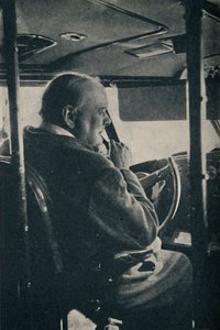 Herr Churchill mit der R.A.F. - am Steuer des Flugboots Berwick, 1942, 1945 von Unbekannt