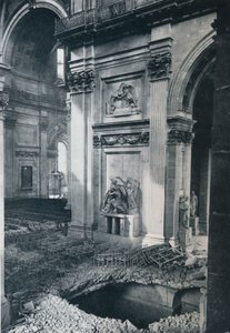 Nordquerhaus der St. Pauls Kathedrale nach dem Bombenangriff, 1941