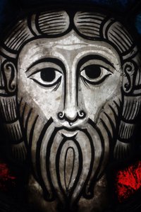 Oeuvre Notre-Dame Museum. Romanisches Glasfenster Kopf Christi aus Wissembourg (11. oder 12. Jahrhundert).