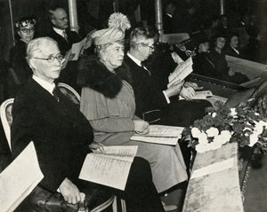 Königin Mary beim Dankeskonzert für den Sieg, Royal Albert Hall, 1945, 1951