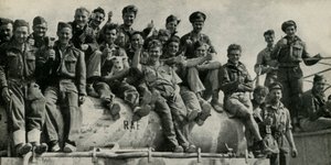R.A.F. Bodenpersonal: Tripolitanien, ca. 1942-1943, 1945 von Unbekannt