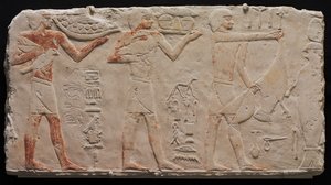 Relief von drei Opferträgern, ca. 2311-2281 v. Chr. von Unbekannt