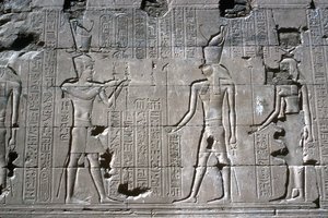 Relief des Pharaos vor Horus, Tempel des Horus, Edfu, Ägypten, Ptolemäische Zeit, ca. 251 v. Chr.-ca. 246 v. Chr. von Unbekannt