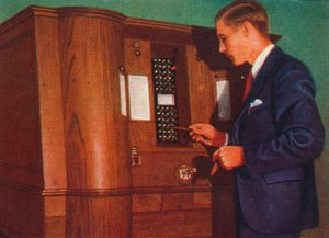 Spielautomat, der Bridge spielt von Unbekannt
