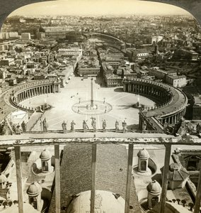 Petersplatz von der Kuppel des Petersdoms, Rom, Italien von Unbekannt