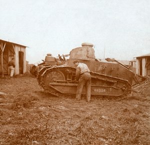 Panzerwartung, ca. 1914-1918 von Unbekannt
