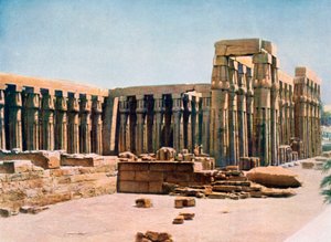 Die Kolonnade von Amenhotep III, Tempel von Luxor, Ägypten, 20. Jahrhundert von Unbekannt