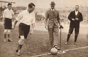 Der Herzog von York, Wohltätigkeitsfußballspiel, Tottenham Hotspurs und Corinthians, um 1921