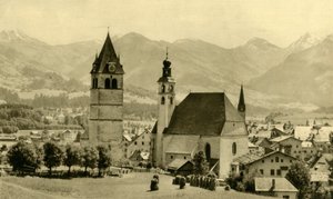 Die Liebfrauenkirche und Kirche St. Andreas, Kitzbühel, Tirol, Österreich, ca. 1935