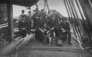Die Mitglieder der Expedition nach ihrer Rückkehr nach Christiania, um 1893-1896, 1897 von Unbekannt