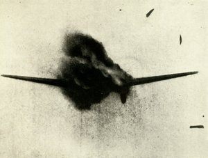 Der Moment des Sieges: Eine Heinkel III kurz vor dem Absturz, 1939-1940, 1941 von Unbekannt