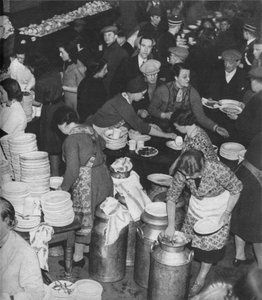 Das Volk sammelt sich zur Hilfe: Clydeside versorgt seine Obdachlosen, 1941-1942