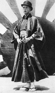 Der Prinz von Wales im japanischen Kostüm, Japan, 1922