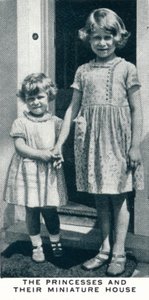 Die Prinzessinnen und ihr Miniaturhaus, um 1932 1937