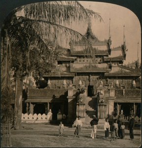 Das Goldene Kloster der Königin, ein Juwel orientalischer Architektur, Mandalay, Burma, 1907
