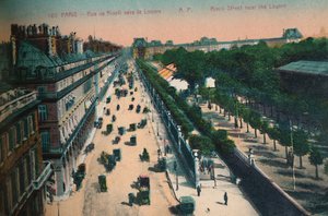 Die Rue de Rivoli in Richtung Louvre, Paris von Unbekannt