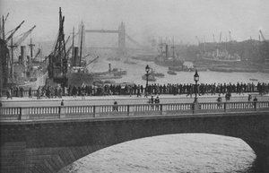 Der Obere Pool von der London Bridge, einer der verkehrsreichsten Abschnitte des Hafens von London, 1936