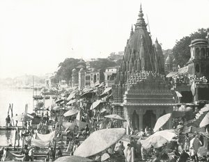 Der Vishnu-Teich und Ghat, Benares, Indien, 1895 von Unbekannt