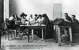 Die Kleidung des Kriegsgefangenen, Champs-Élysées, Paris, Erster Weltkrieg, 1914-1918